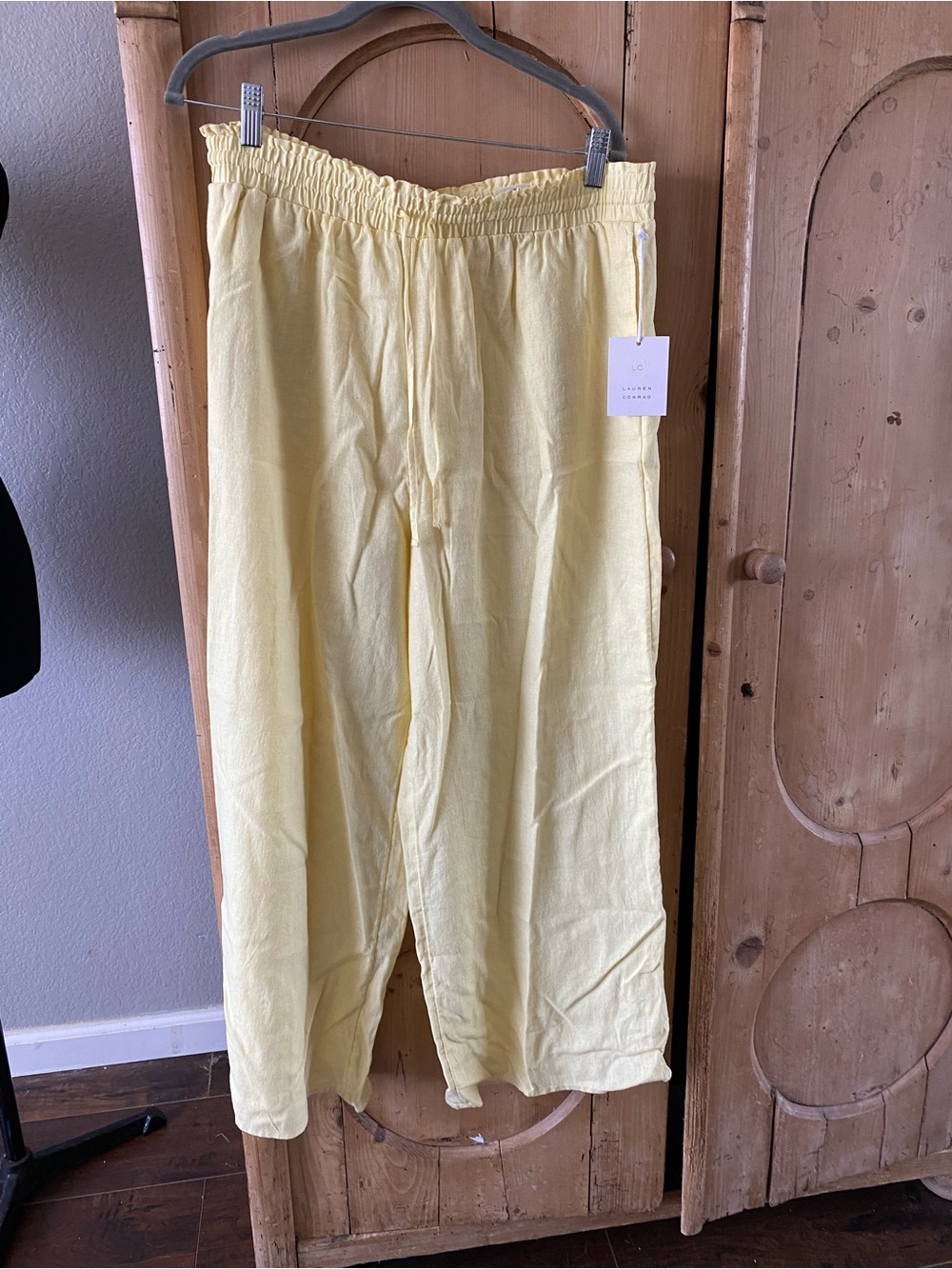 LC Lauren Conrad Pale Yellow Elastic Waist Skirt